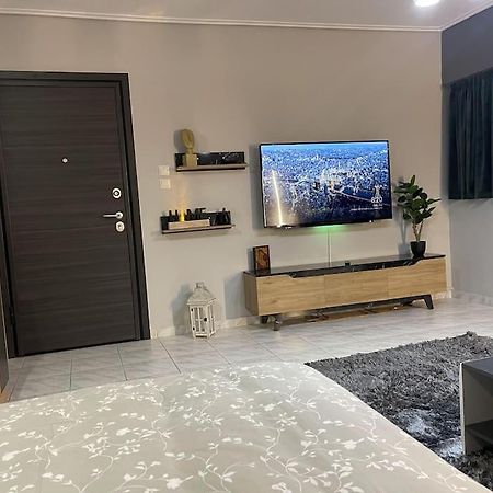 Central Modern Apartment Volos Luaran gambar