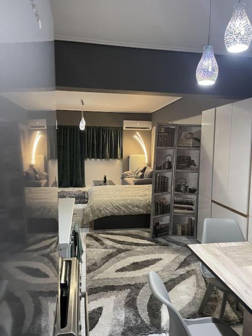 Central Modern Apartment Volos Luaran gambar